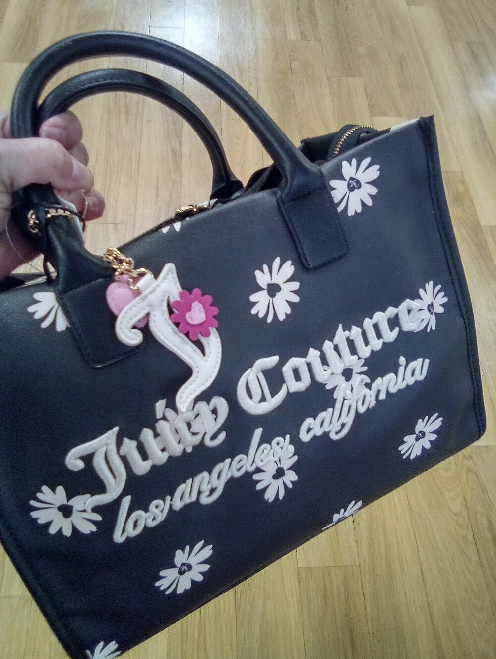 Beautiful Juicy Couture Limited Addition Tote Bag w/Daisies